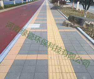 �������е�