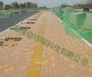 �������е�