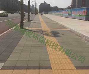 �������е�